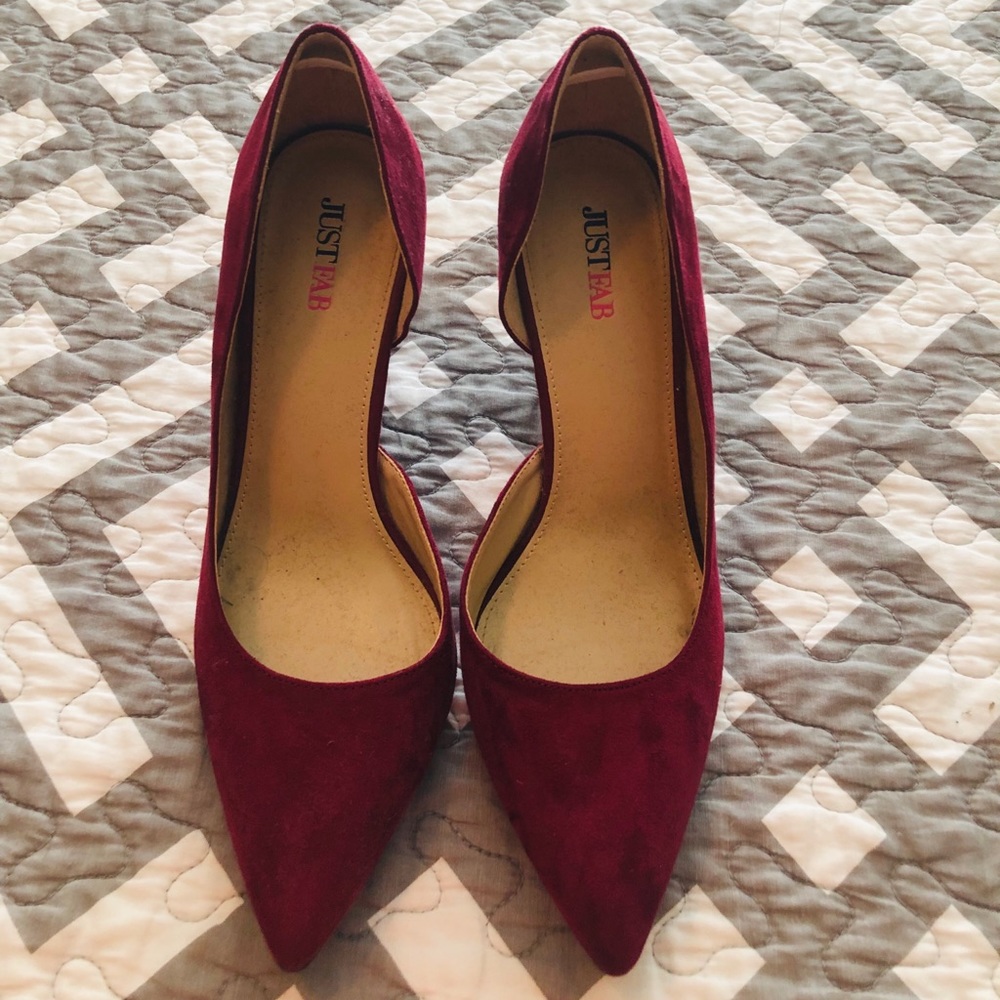 Just Fab deep red wedges